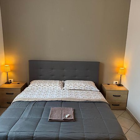 Affittacamere Home&Stazione Болоня Екстериор снимка