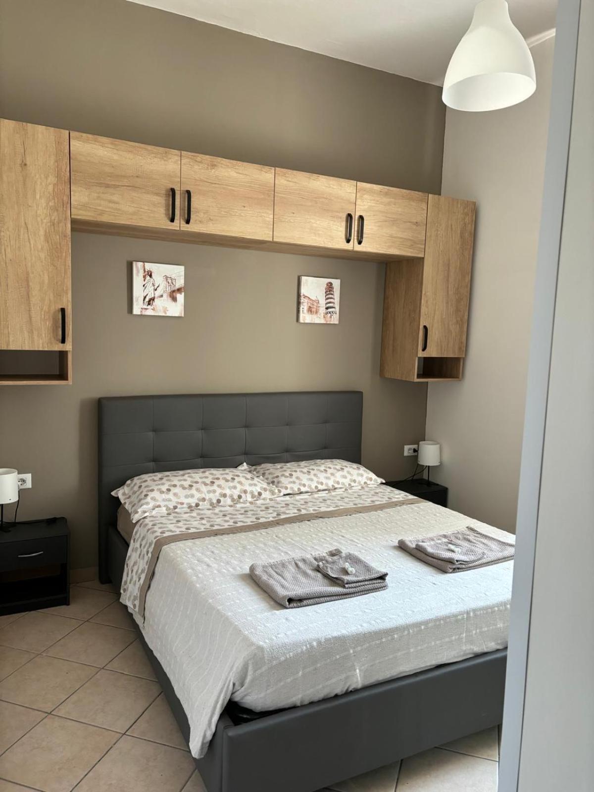 Affittacamere Home&Stazione Болоня Екстериор снимка